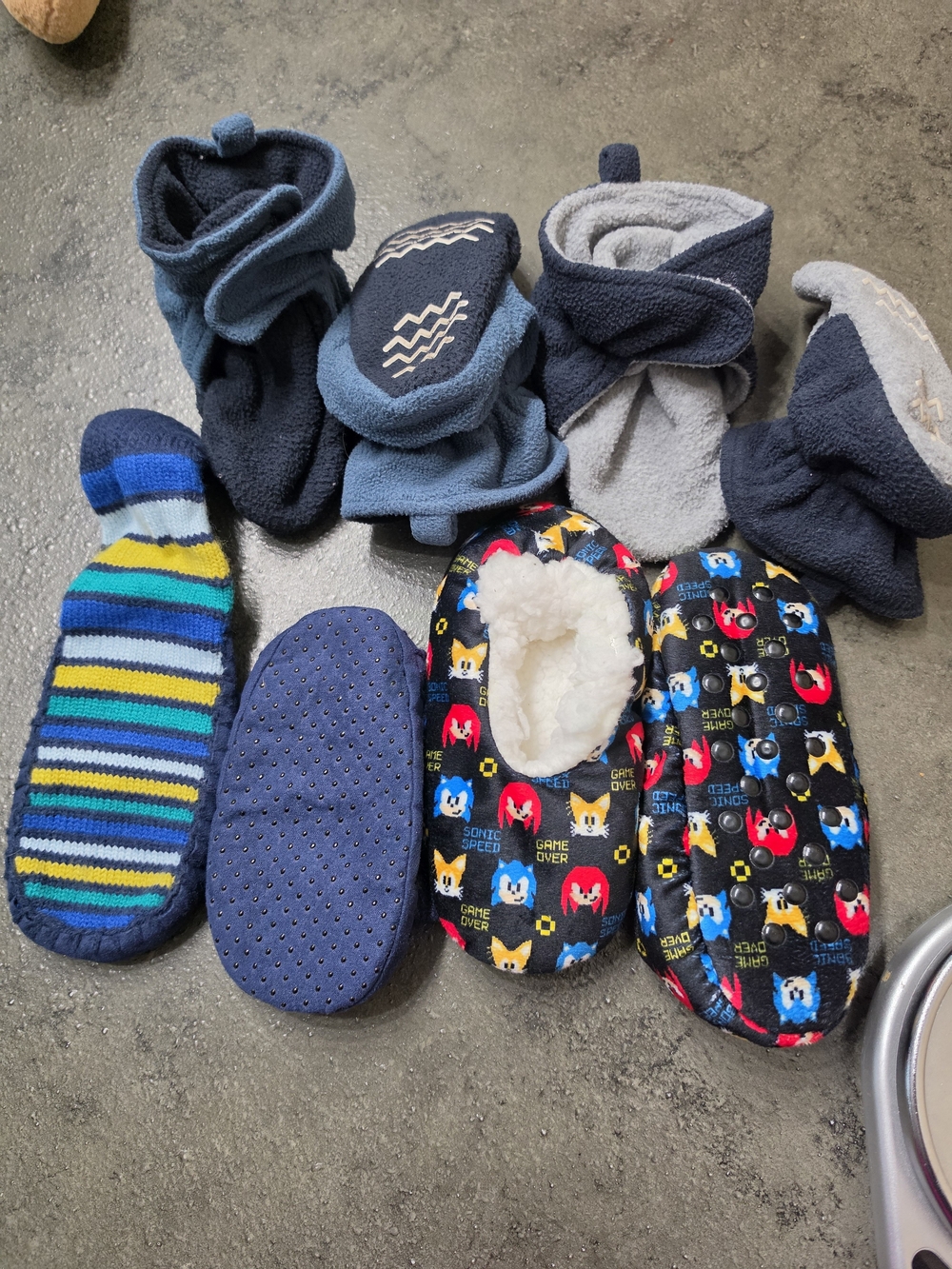 Boys Indoor Slippers Size 3T